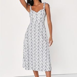 BNWT White and Blue Floral Dress. Size Small.